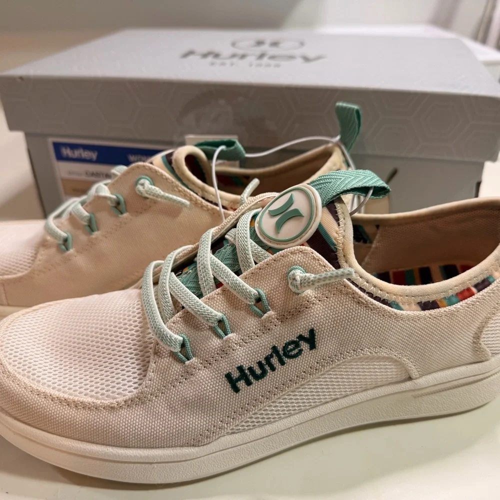 Hurley Women’s Beige & Mint Castaic Lace-Up Sneakers NWT - Picture 3 of 7